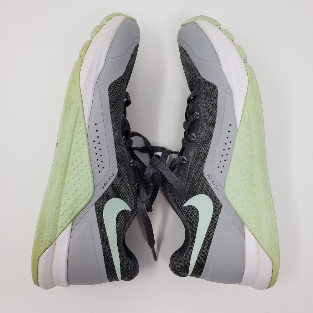 Nike Gray FlyWire. - Picture 5 of 8